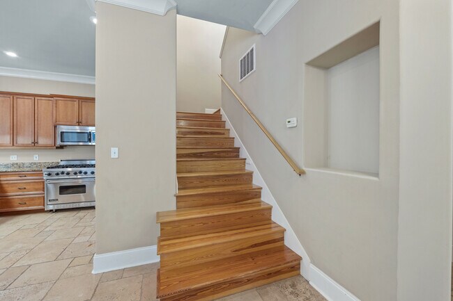 Photo - 1836 Ashley Hall Way