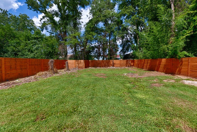Photo - 2806 Union Dr NW