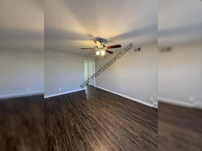 Photo - 424 NW 83rd St