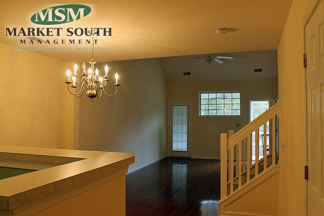 Photo - HARMONY TOWNES - POOLER