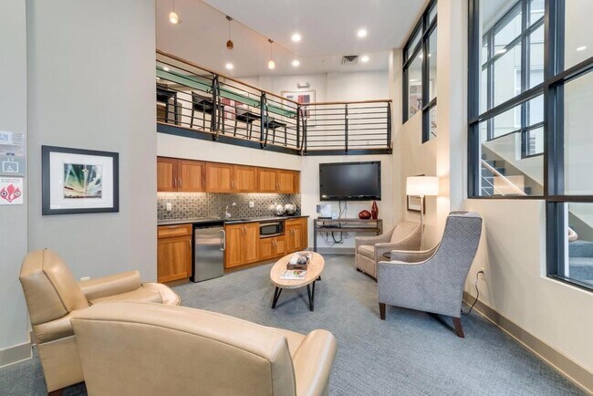 Photo - Must See Ballard Condo!!!