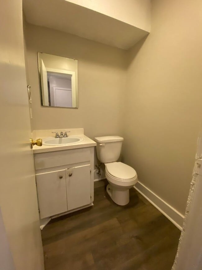 Photo - 303 Wheel Hollow Trail