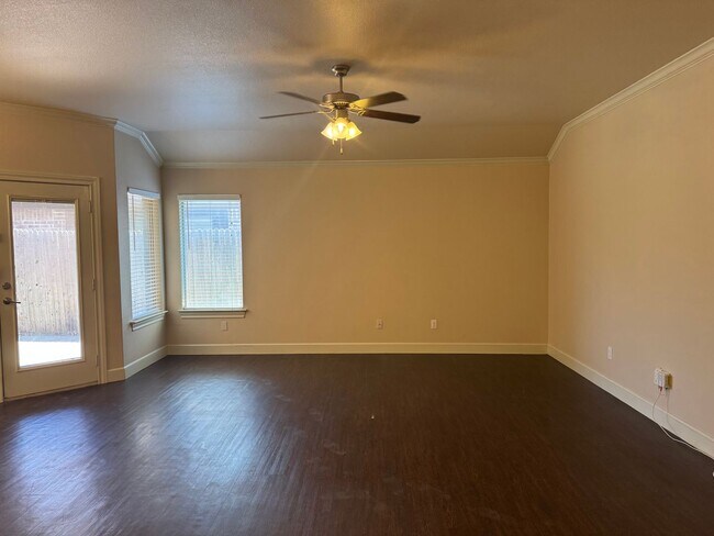 Photo - 9803 Avenue V Unit B