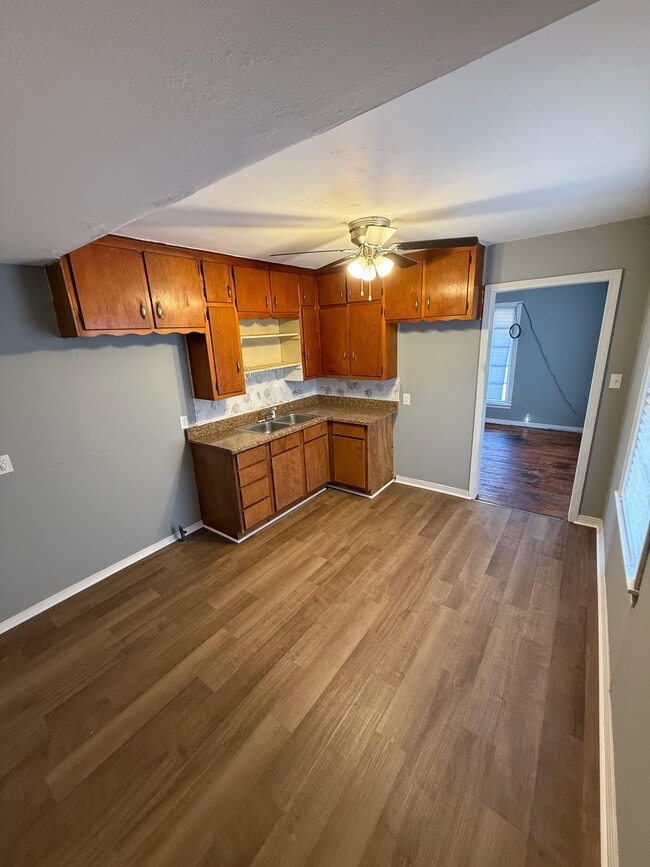 Photo - 1410 E Bonita Ave