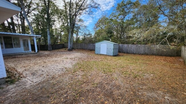 Photo - 915 Vonna Jo Cir