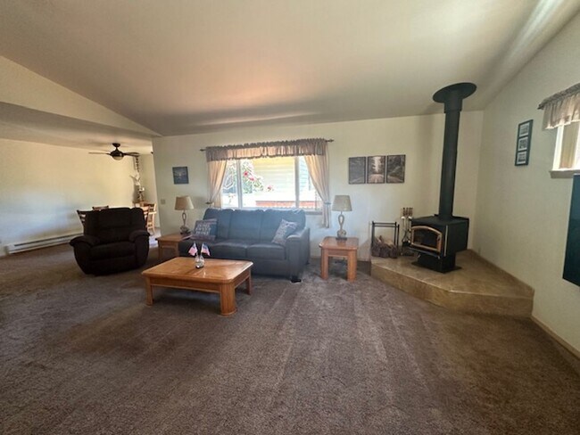 Photo - 1476 Glenwood Dr