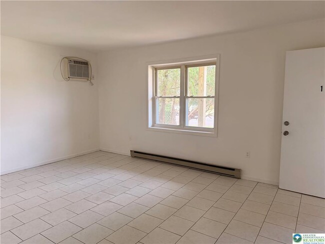 Photo - 1814-1818 Livingston St