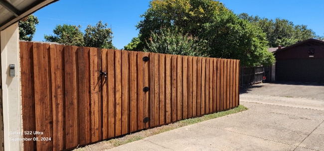 Photo - 2102 Berkner Dr