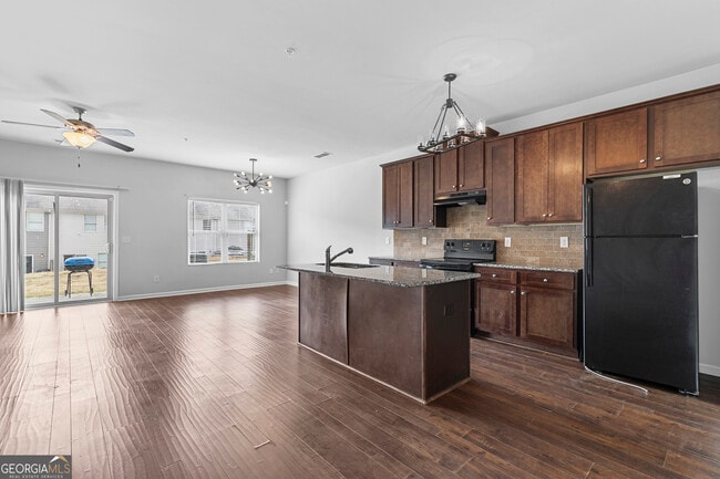 Photo - 1969 Old Dogwood