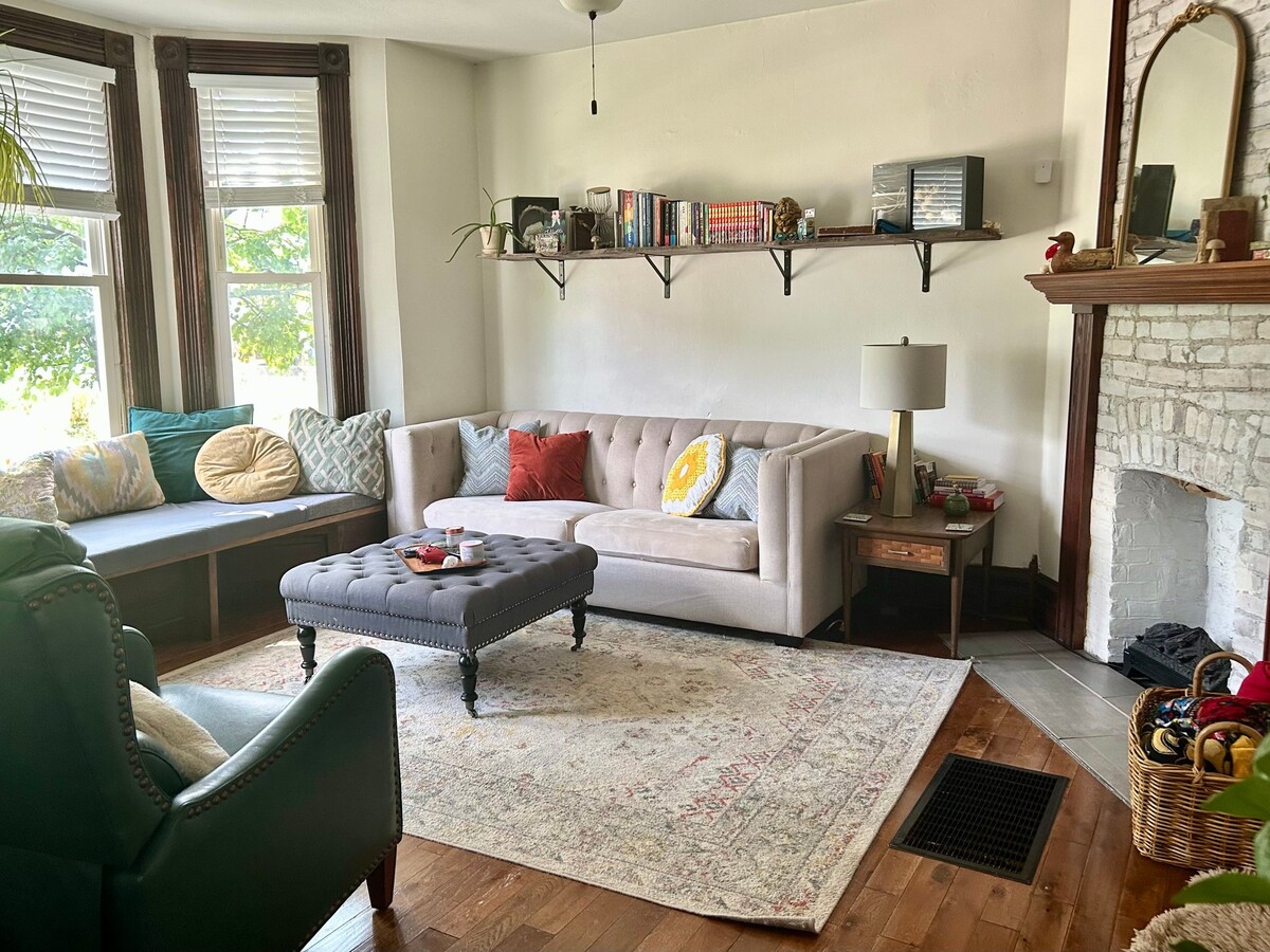 Photo - 879 Oakwood Ave