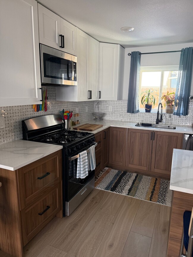 Photo - 3738 Eliot St