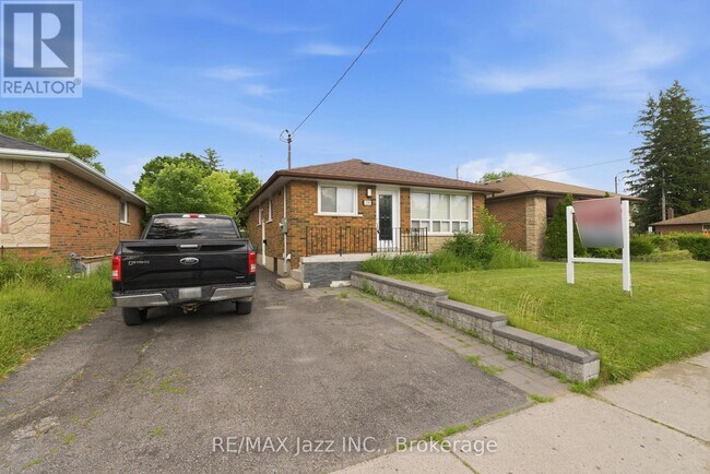 Photo - 1235 Somerville St