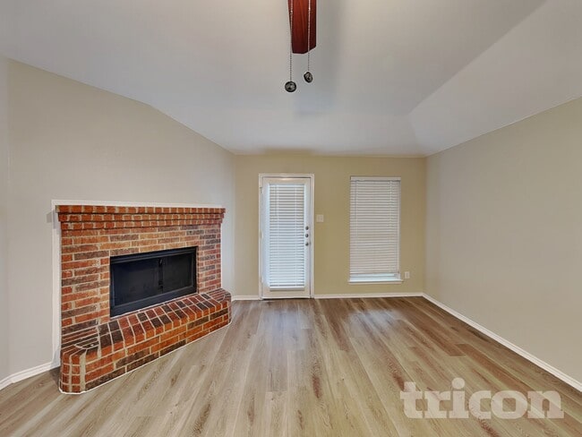 Photo - 626 Chapman Dr