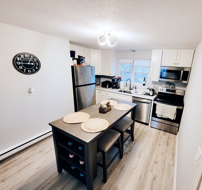 Photo - 2 Maple Crest Cir Unit C