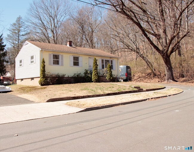 Photo - 5 Assumption St