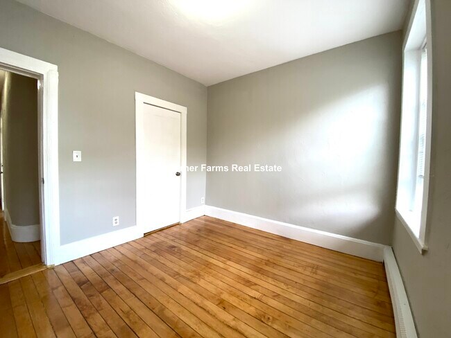 Photo - 270 Bowdoin St