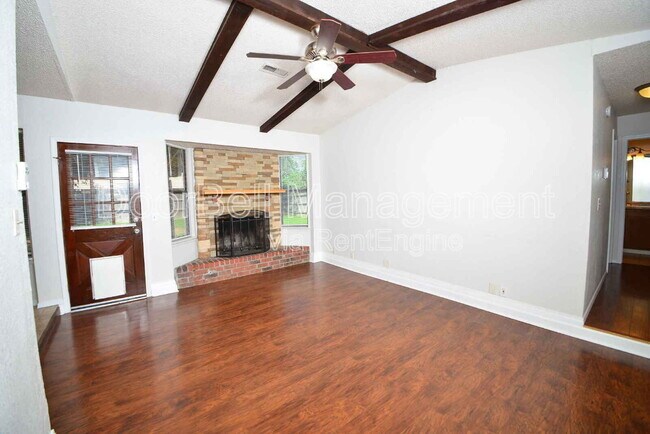 Photo - 673 E 134th St Casa