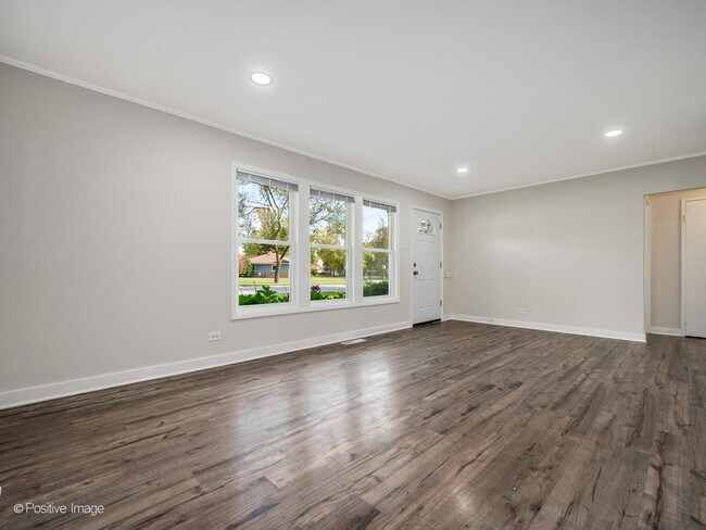 Photo - 353 Blackhawk Dr