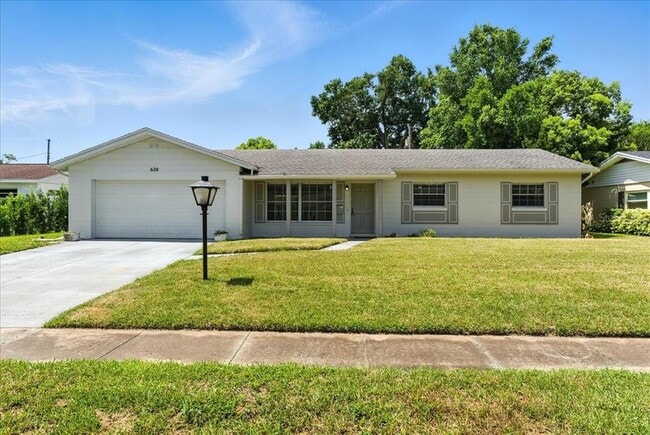 Photo - 620 Burke St Casa