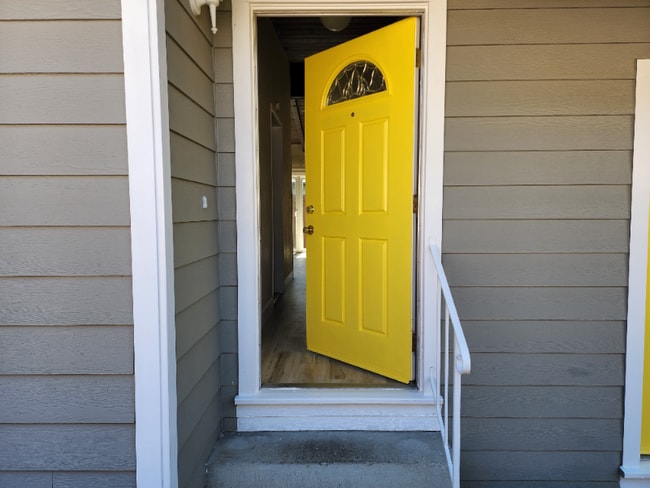 Photo - 2933 Carmel St