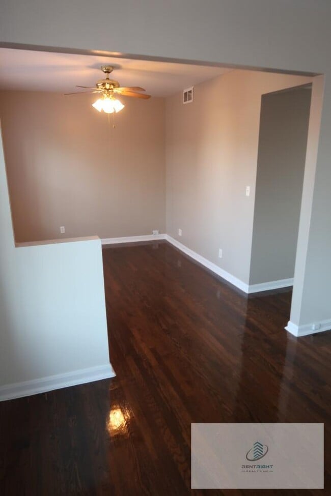 Photo - 4235 N Lamon Ave Unit 4245 - 3N