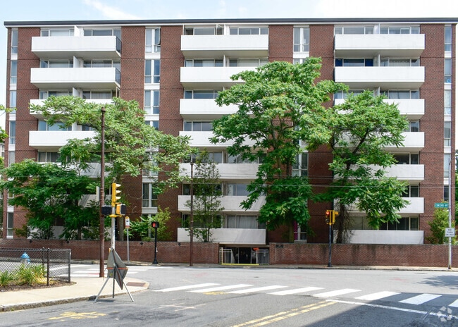 Building Photo - 29 Concord Ave Unit 702 Rental