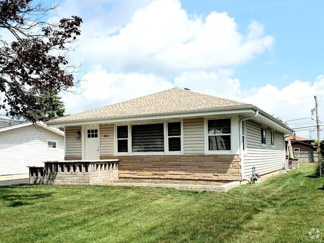 Building Photo - 541 W Belden Ave Rental