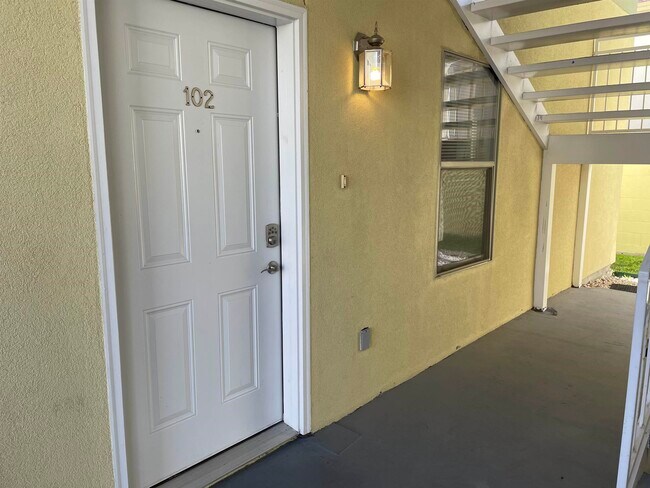 Photo - 5402 Marcella Ave Unidad #102B