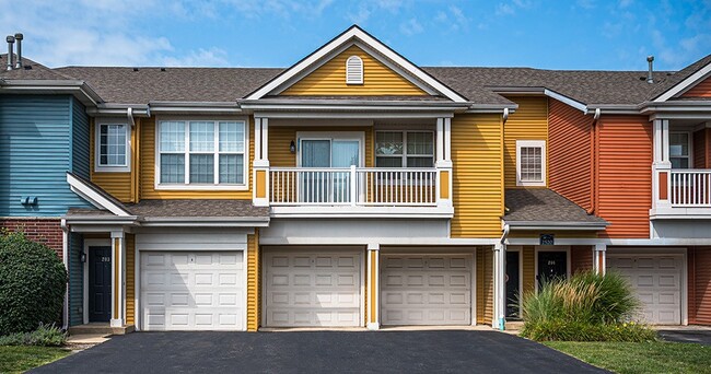 Photo - Glenmuir of Naperville Apartments