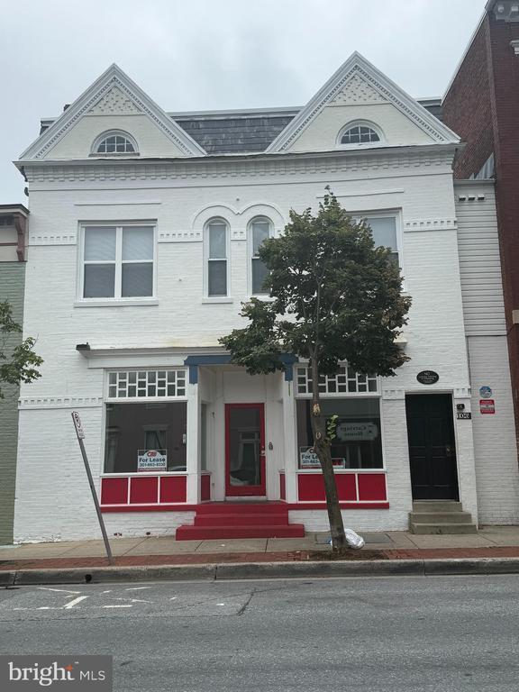 Building Photo - 106 S Market St Unit 8