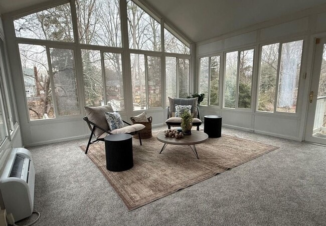 Photo - Spacious 4 bedroom, 3 bath Rancher