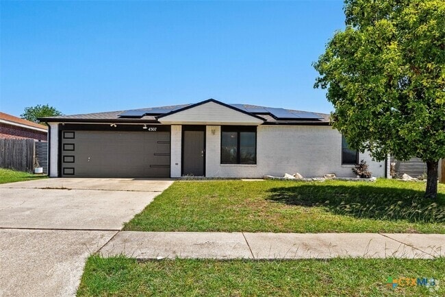 Building Photo - 4307 Stallion Dr Rental