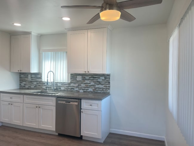 Photo - 529 Ann St Unit B