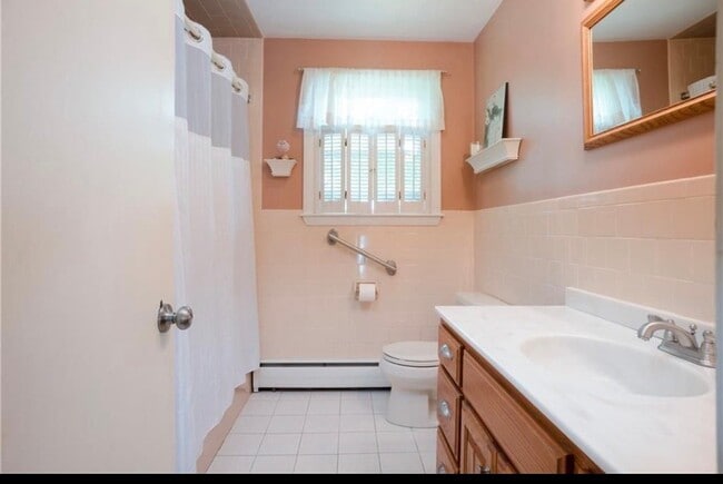 Photo - 18 Candlewood Dr