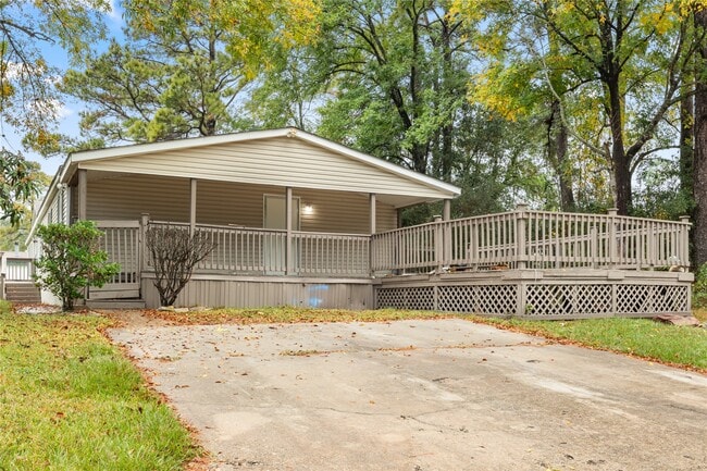 Photo - 811 De Lorean Ct