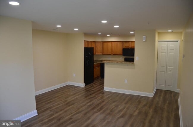 8776 Grasmere Ct