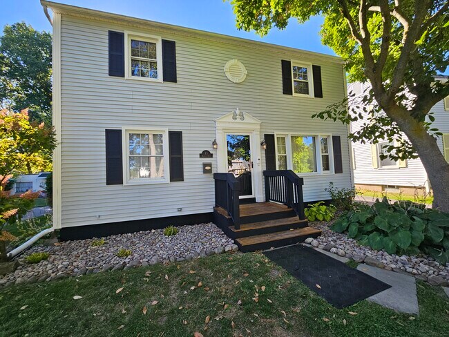 Photo - 71 Medfield Dr