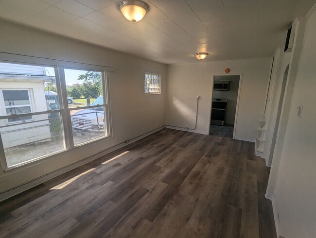 Building Photo - Kansasville Rental with Garage Parking