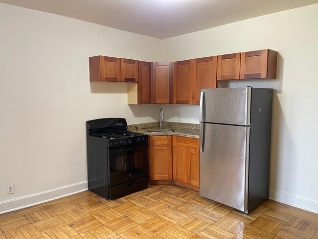 Photo - 142 W 238th St Unidad 23