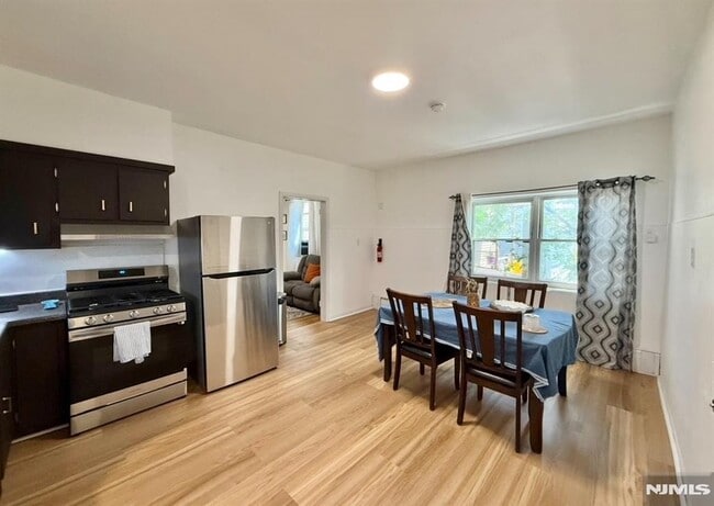 Photo - 616 Frank E Rodgers Blvd N