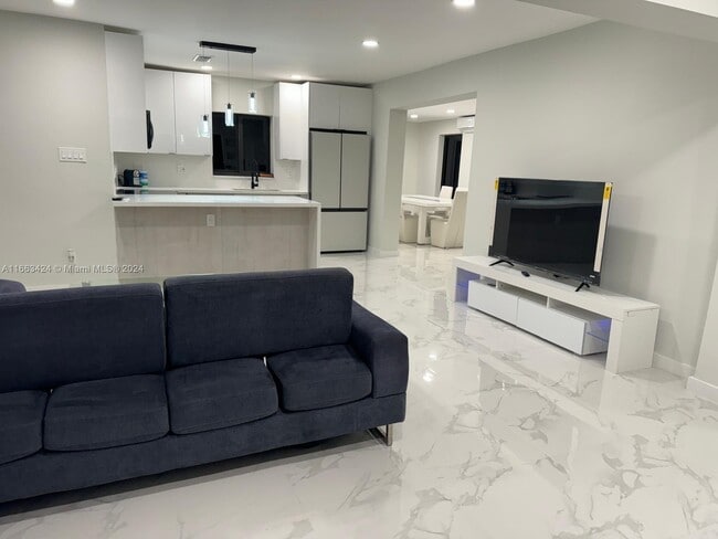 Photo - 1608 Rodman St