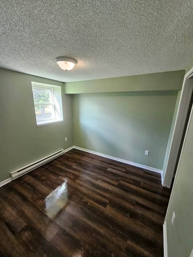 Photo - 10437 Rue Principale Unit 3