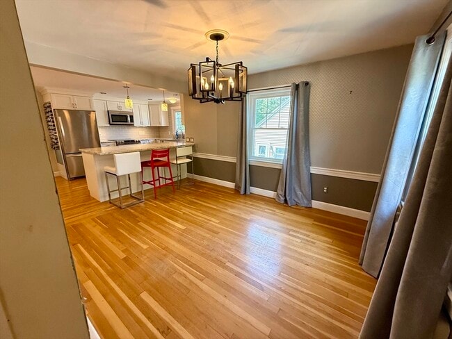 Photo - 100 Stimson St