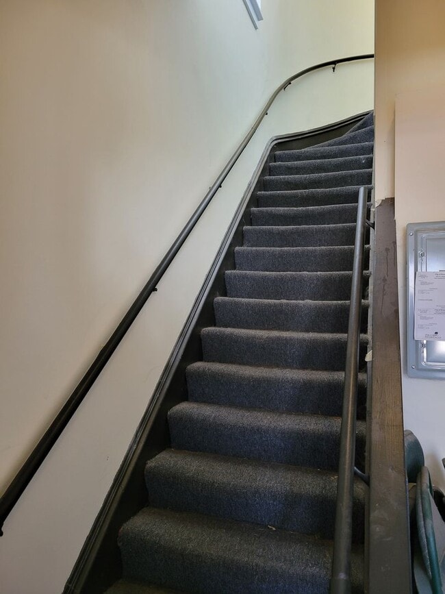 Photo - 315 E Maple St Unit 2