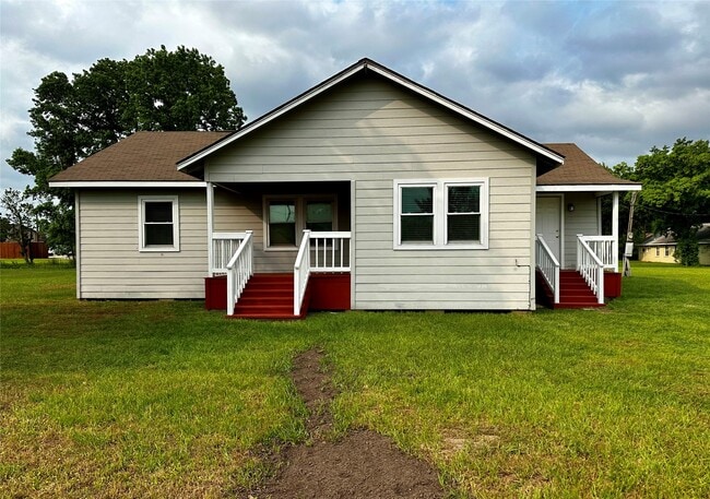 Photo - 318 Melton St