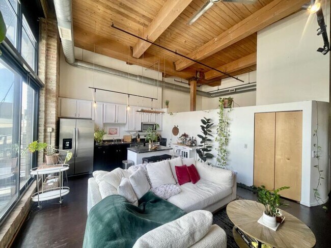 Building Photo - 1 bedroom in Chicago IL 60647 Unit 306 Rental