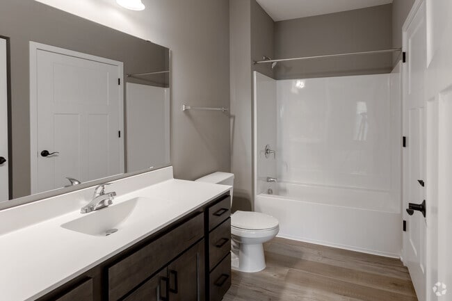 2BR, 2BA - 956SF - Second Bathroom