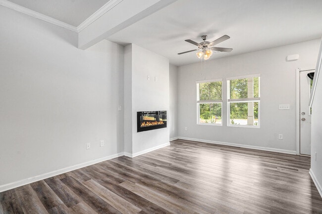 Photo - 107 Haven Brook Way