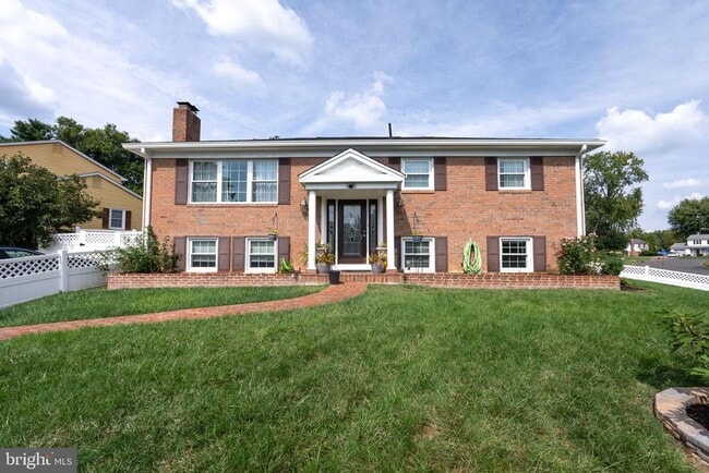 Building Photo - 7605 Hayfield Rd Rental