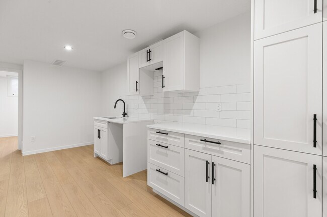Photo - 12127-12193 93 St NW Unit BSMT 12127